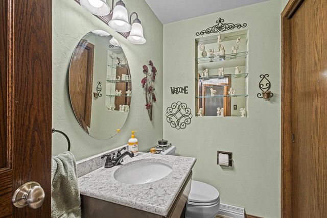 1698 NANCY AVENUE, Green Bay, WI 54303
