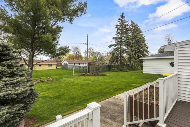 1698 NANCY AVENUE, Green Bay, WI 54303
