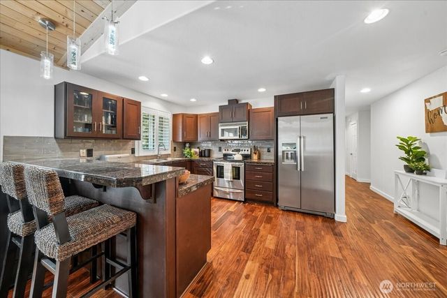 10315 Riviera Drive, Anderson Island, WA 98303