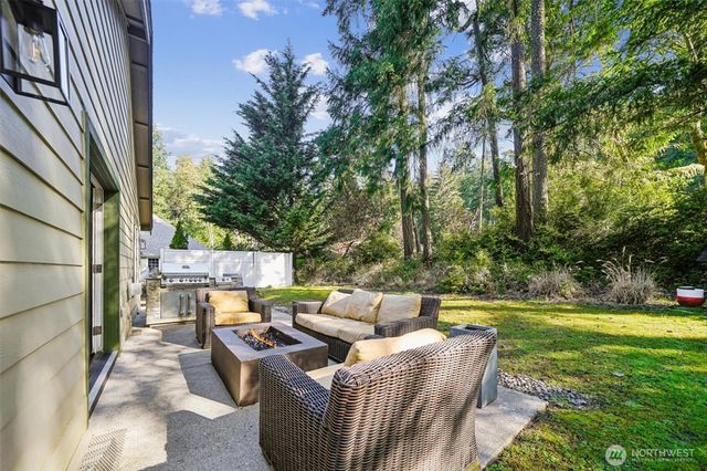 10315 Riviera Drive, Anderson Island, WA 98303