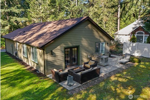 10315 Riviera Drive, Anderson Island, WA 98303