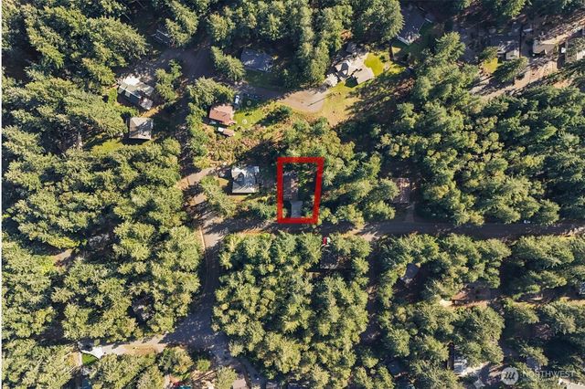 10315 Riviera Drive, Anderson Island, WA 98303