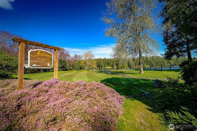 10315 Riviera Drive, Anderson Island, WA 98303