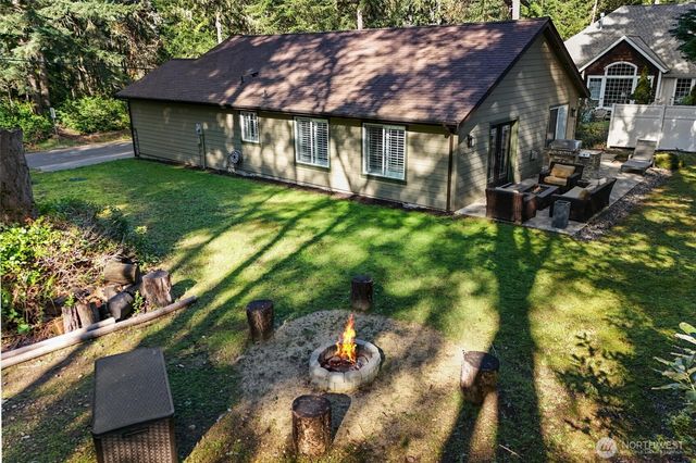 10315 Riviera Drive, Anderson Island, WA 98303