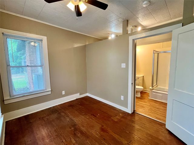 1002 Gregg Street CB, Denton, TX 76201