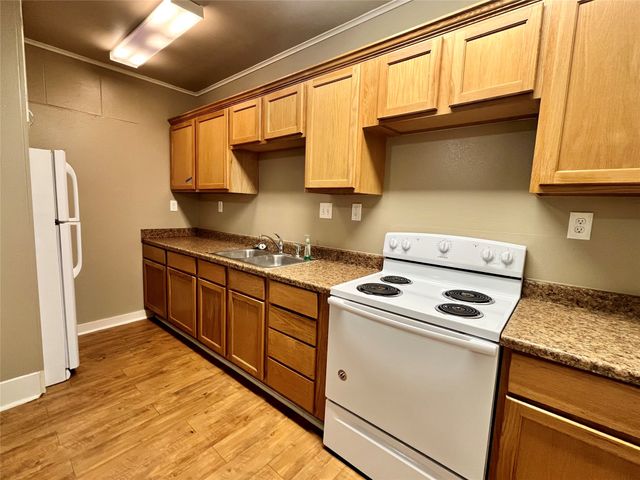1002 Gregg Street CB, Denton, TX 76201