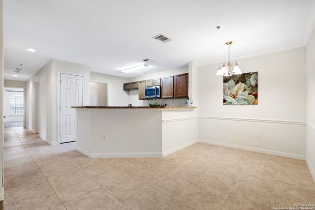 7323 Snowden Rd Apt 3108, San Antonio, TX 78240