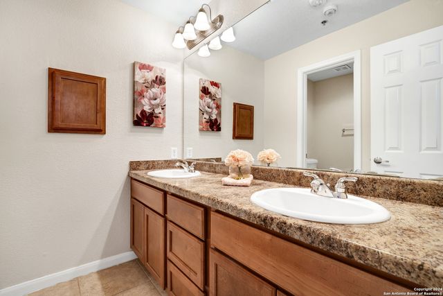 7323 Snowden Rd Apt 3108, San Antonio, TX 78240