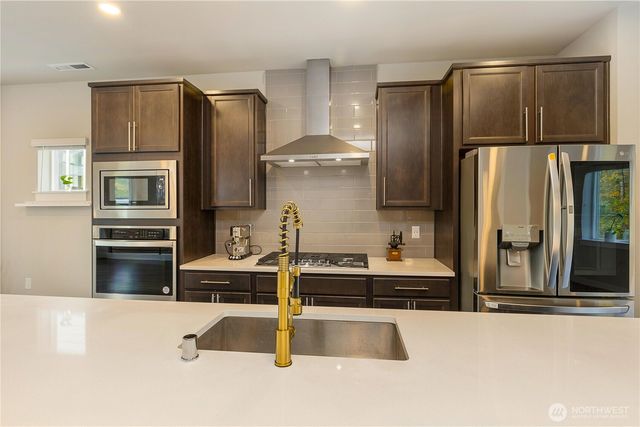 317 207th Street SE, Bothell, WA 98012