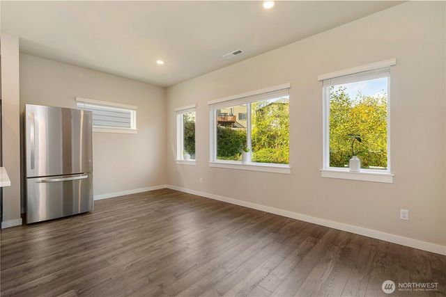 317 207th Street SE, Bothell, WA 98012