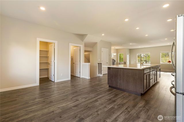 317 207th Street SE, Bothell, WA 98012