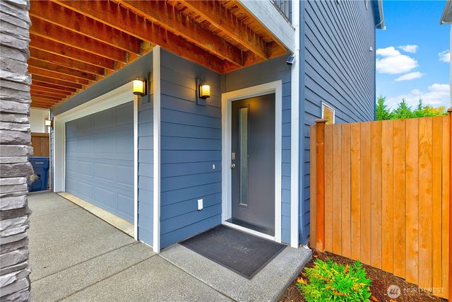 317 207th Street SE, Bothell, WA 98012