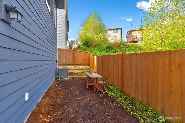 317 207th Street SE, Bothell, WA 98012