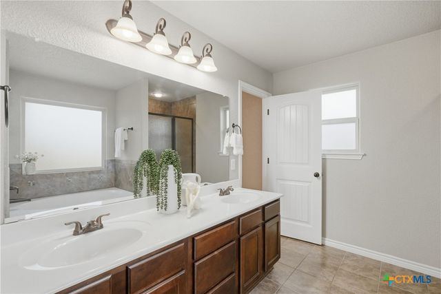 9807 Kaitlyn Drive, Killeen, TX 76542