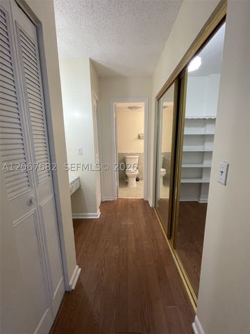 2061 NW 47th Ter 306, Lauderhill, FL 33313