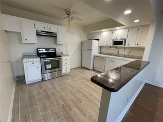 2061 NW 47th Ter 306, Lauderhill, FL 33313