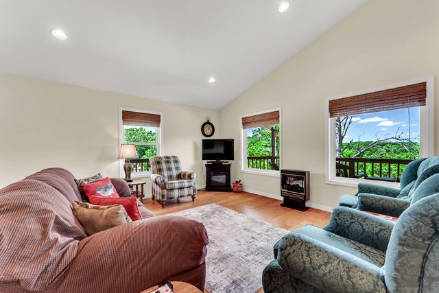 160 Hill Drive, Branson, MO 65616