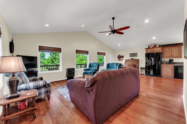 160 Hill Drive, Branson, MO 65616