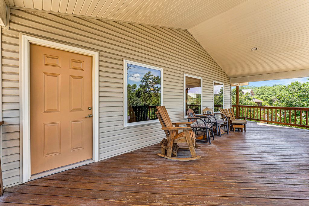 160 Hill Drive, Branson, MO 65616