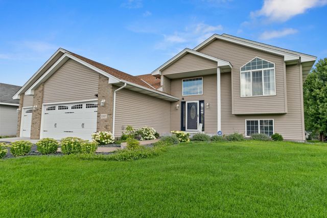 2307 121st Circle NW, Coon Rapids, MN 55448