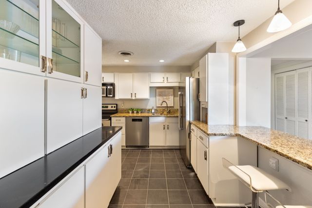 135 Harpeth Trace Smt, Nashville, TN 37221