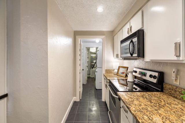 135 Harpeth Trace Smt, Nashville, TN 37221