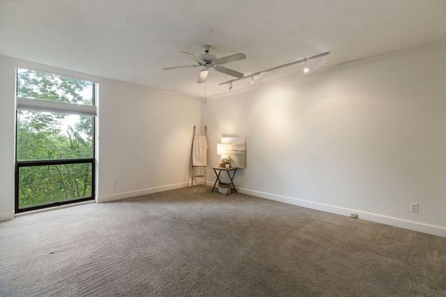 135 Harpeth Trace Smt, Nashville, TN 37221