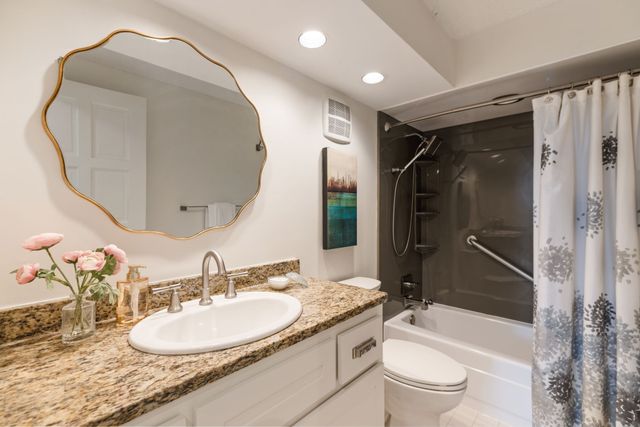 135 Harpeth Trace Smt, Nashville, TN 37221