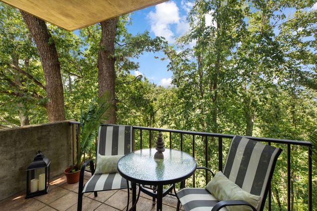 135 Harpeth Trace Smt, Nashville, TN 37221