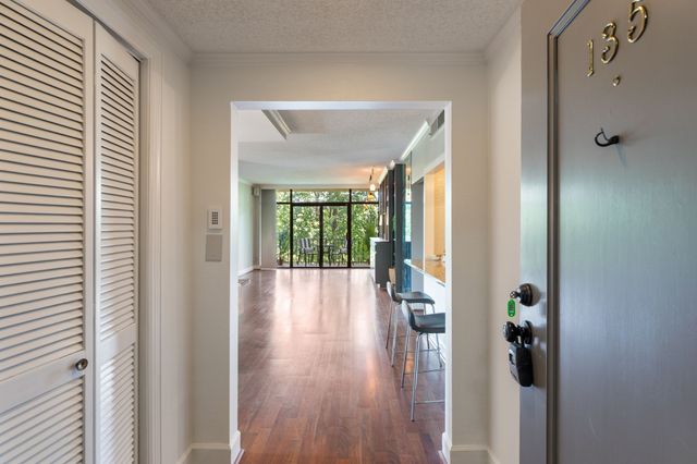 135 Harpeth Trace Smt, Nashville, TN 37221