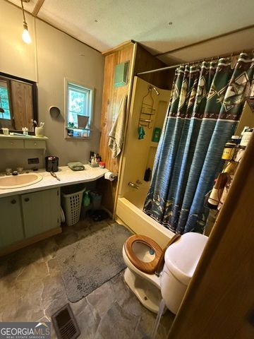 721 Glenn Ferry Road, Fair Play, SC 29643