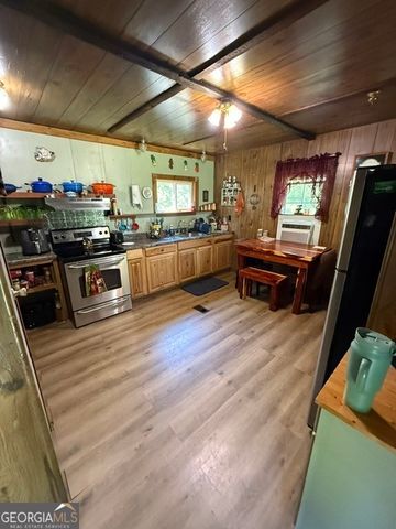 721 Glenn Ferry Road, Fair Play, SC 29643