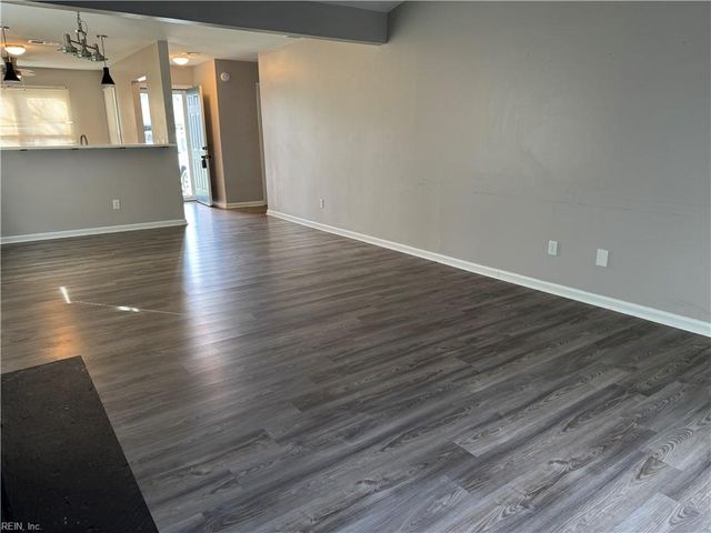 1004 Culver LN, Virginia Beach, VA 23454