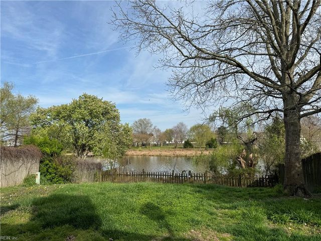 1004 Culver LN, Virginia Beach, VA 23454