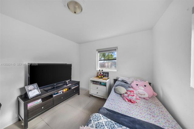 2411 Fletcher St, Hollywood, FL 33020