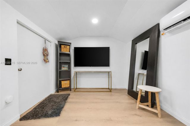 2411 Fletcher St, Hollywood, FL 33020