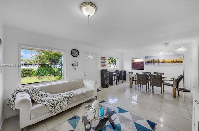 2411 Fletcher St, Hollywood, FL 33020