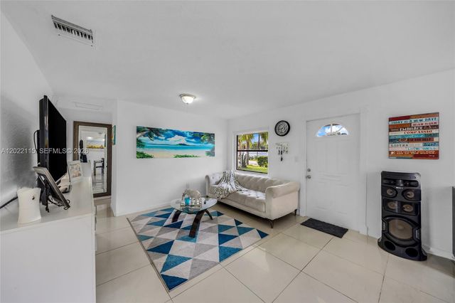 2411 Fletcher St, Hollywood, FL 33020
