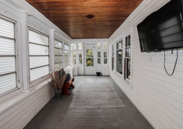 5 Preston Street, Goffstown, NH 03045
