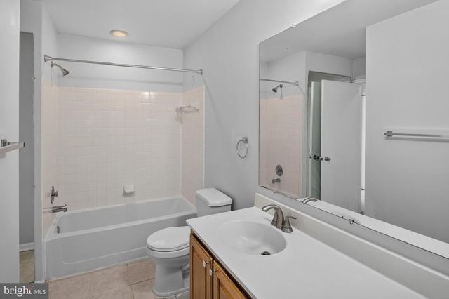 9614 HINGSTON DWNS, Columbia, MD 21046