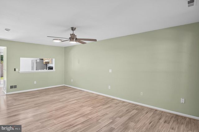 9614 HINGSTON DWNS, Columbia, MD 21046