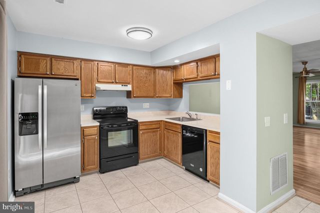 9614 HINGSTON DWNS, Columbia, MD 21046