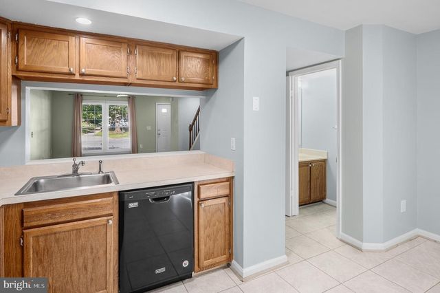 9614 HINGSTON DWNS, Columbia, MD 21046