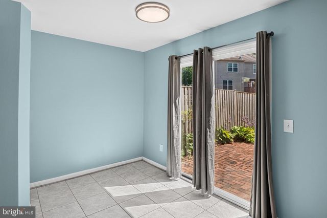 9614 HINGSTON DWNS, Columbia, MD 21046