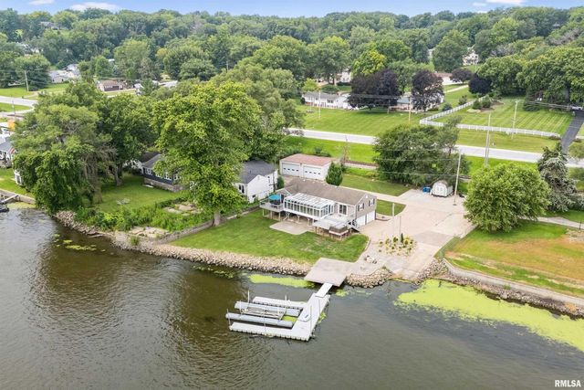 22799 GREAT RIVER Road, Le Claire, IA 52753