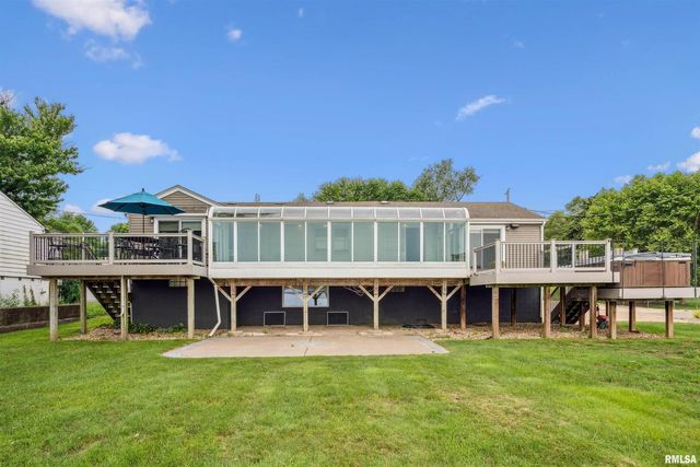 22799 GREAT RIVER Road, Le Claire, IA 52753