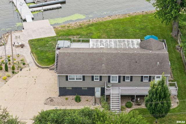 22799 GREAT RIVER Road, Le Claire, IA 52753