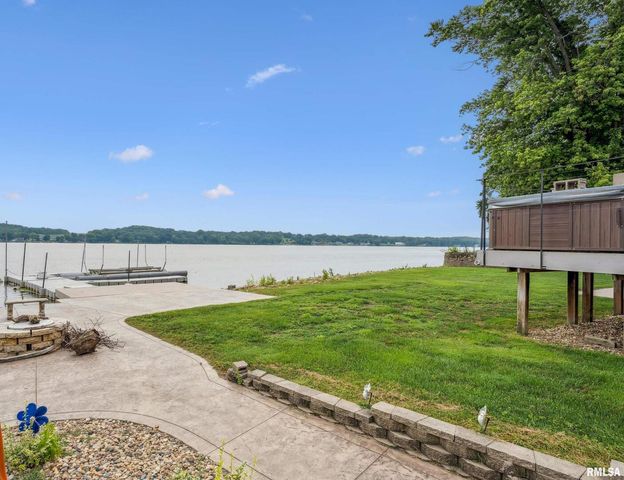 22799 GREAT RIVER Road, Le Claire, IA 52753