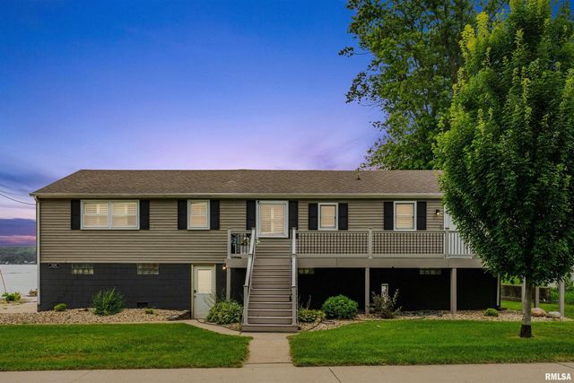 22799 GREAT RIVER Road, Le Claire, IA 52753