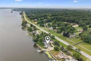 22799 GREAT RIVER Road, Le Claire, IA 52753